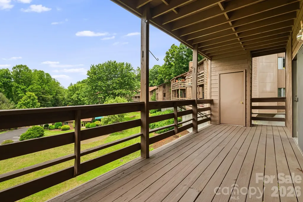 305 Piney Mountain Drive Asheville NC 28805
