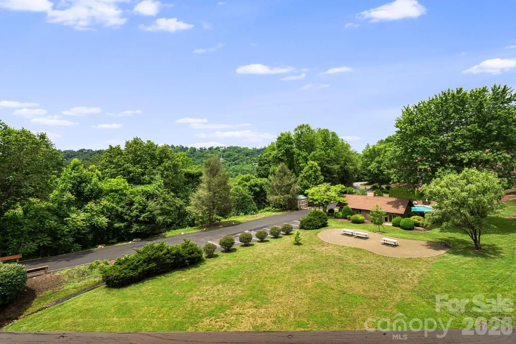 305 Piney Mountain Drive Asheville NC 28805