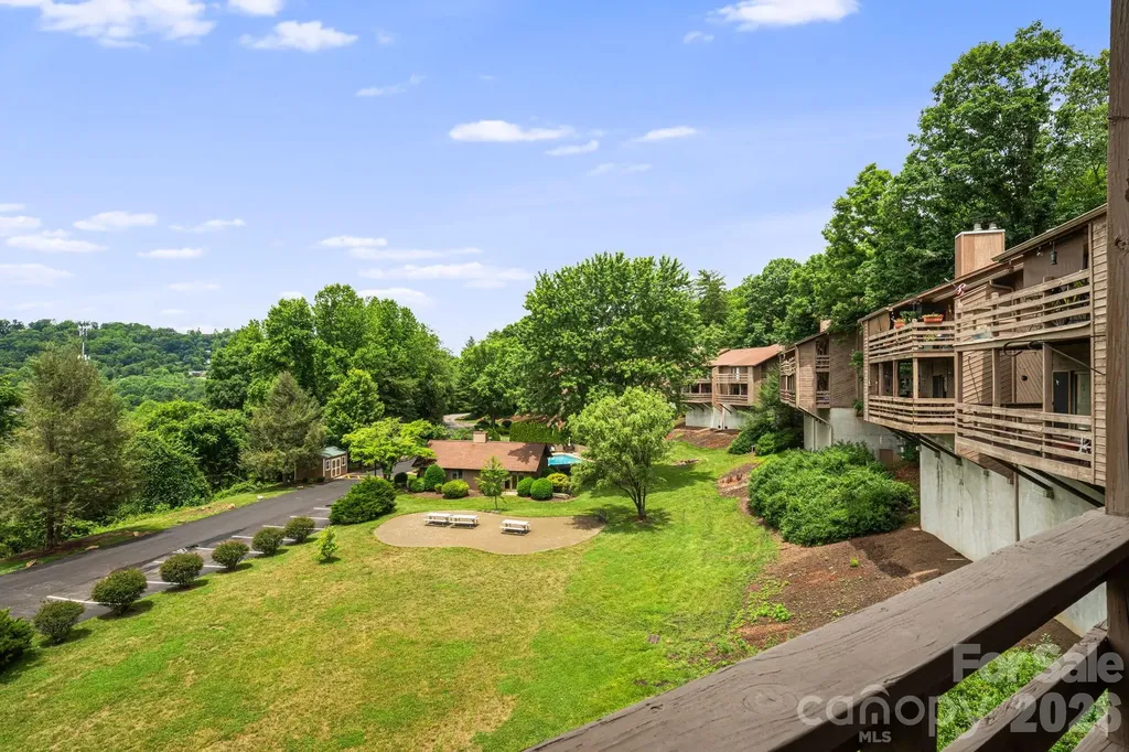 305 Piney Mountain Drive Asheville NC 28805