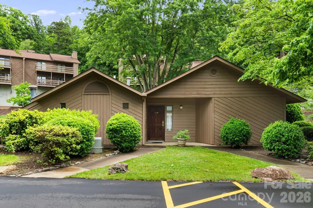 305 Piney Mountain Drive Asheville NC 28805