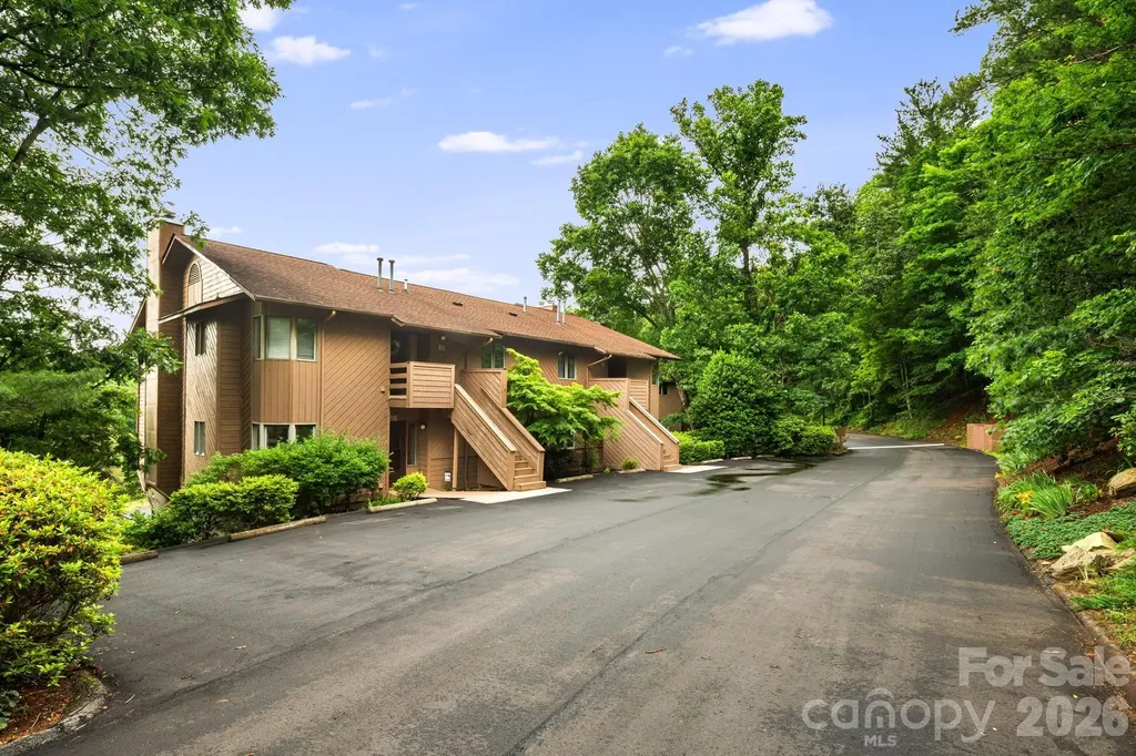 305 Piney Mountain Drive Asheville NC 28805
