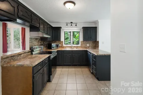 305 Piney Mountain Drive Asheville NC 28805