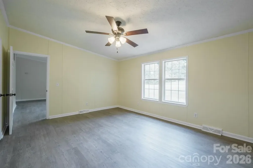 2780 Orangewood Lane Newton NC 28658