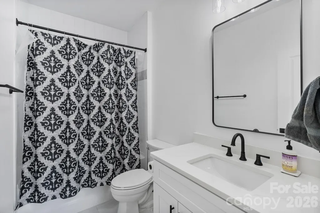 8925 Harrisburg Road Charlotte NC 28215