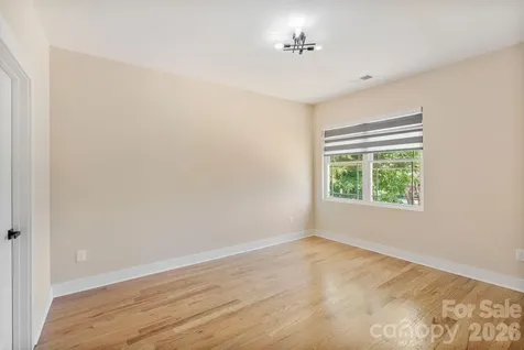 8925 Harrisburg Road Charlotte NC 28215