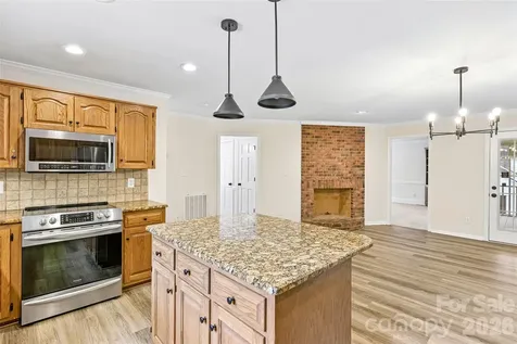 561 Briarwood Lane Lancaster SC 29720