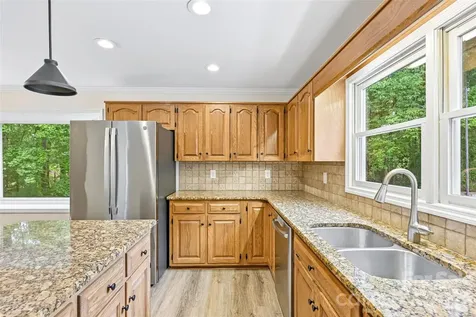 561 Briarwood Lane Lancaster SC 29720
