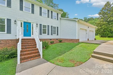 561 Briarwood Lane Lancaster SC 29720