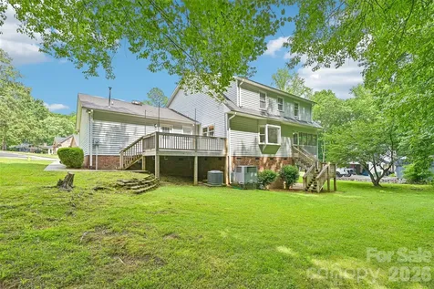561 Briarwood Lane Lancaster SC 29720