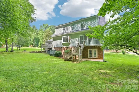 561 Briarwood Lane Lancaster SC 29720