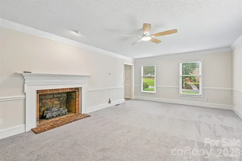561 Briarwood Lane Lancaster SC 29720
