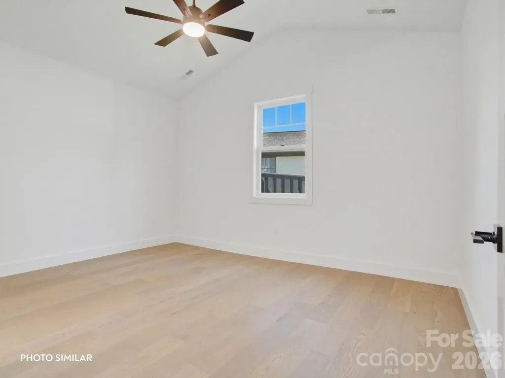 617 W Allen Street Hendersonville NC 28739