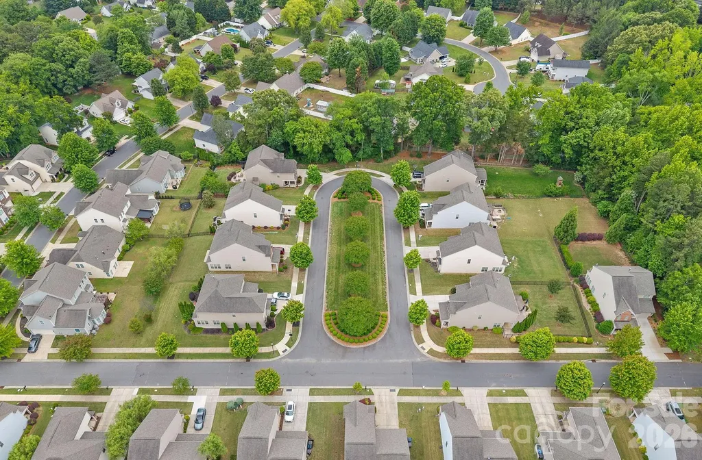 404 Senate Court Way Huntersville NC 28078