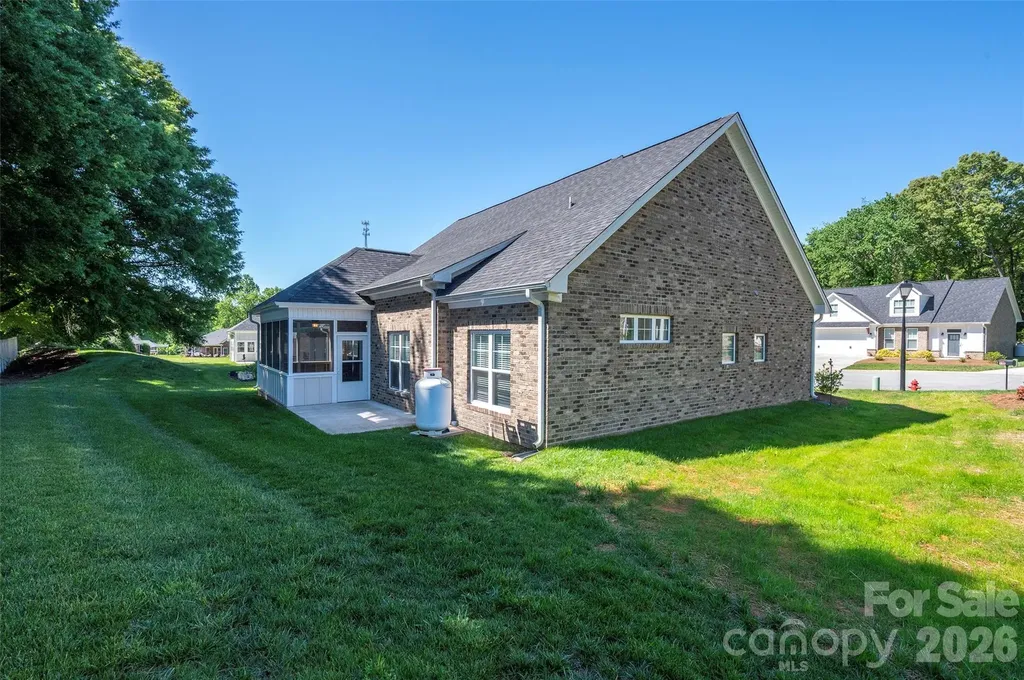 438 Fernwood Drive Yadkinville NC 27055