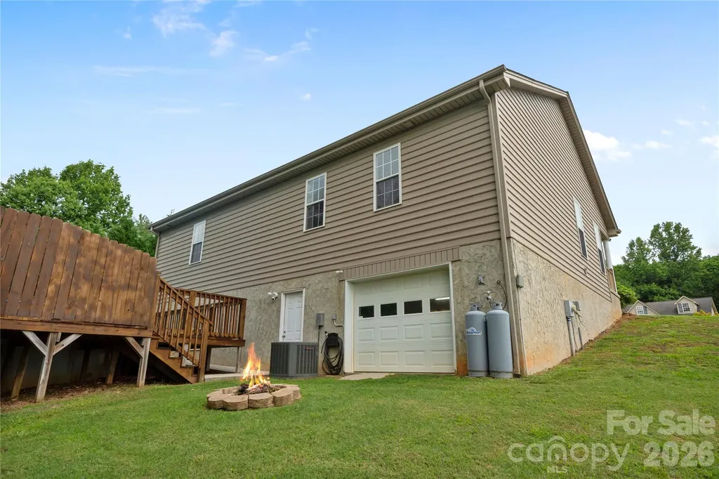 3933 Rocky Brook Place Lenoir NC 28645
