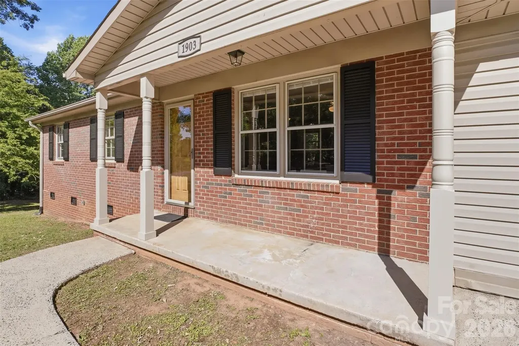 1903 Robyn Avenue Shelby NC 28152