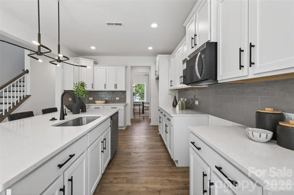 128 Pembroke Way Albemarle NC 28001