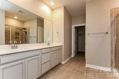 1843 Lotus Lane Denver NC 28037