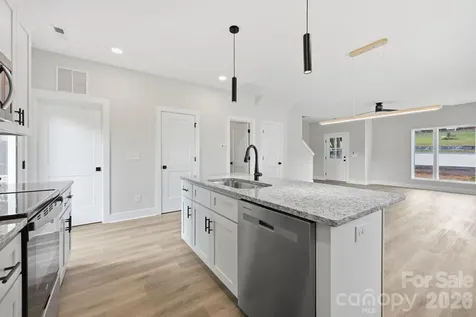 226 Summit Avenue Albemarle NC 28001