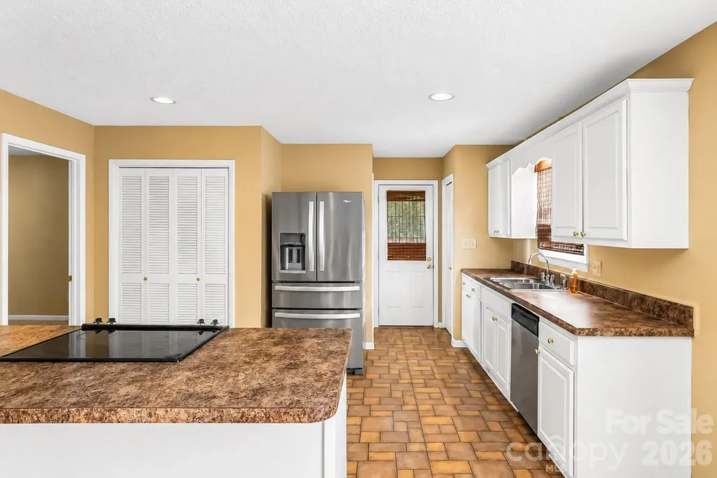 1631 Lynn Mountain Road Vale NC 28168