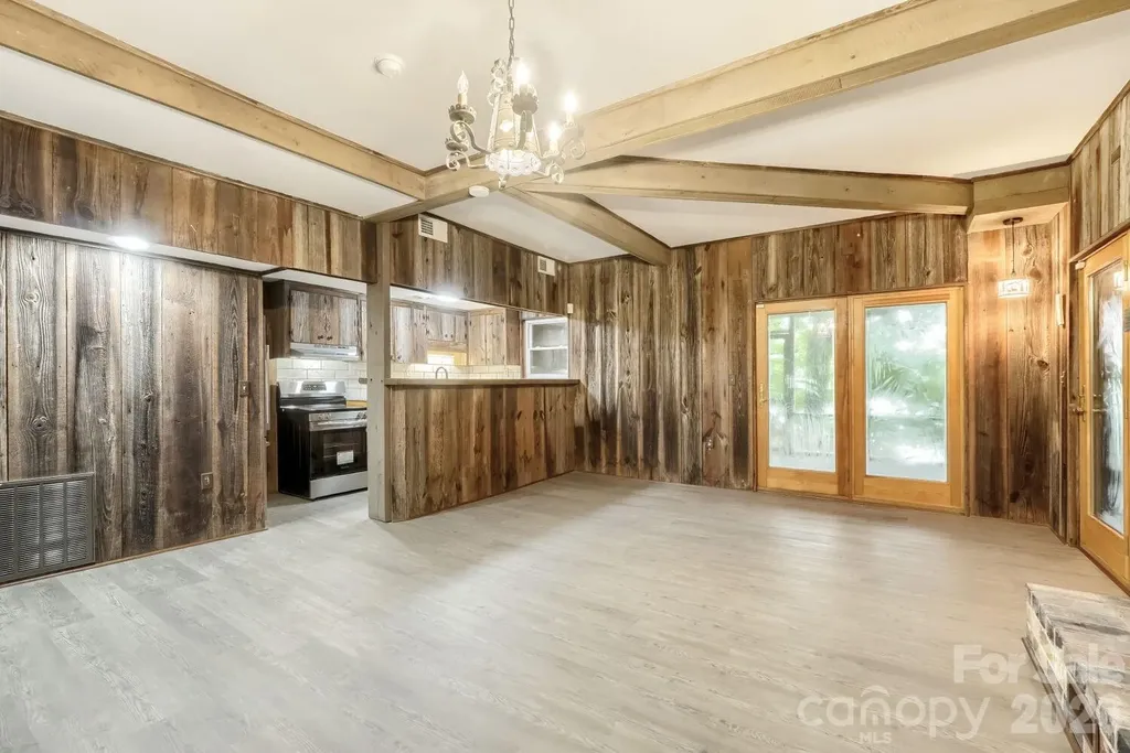 42640 Moonshine Drive New London NC 28127