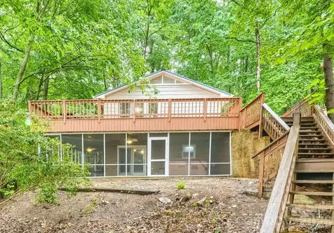 42640 Moonshine Drive New London NC 28127