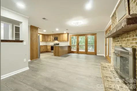 42640 Moonshine Drive New London NC 28127