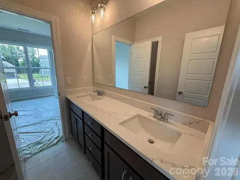 4237 Dahlia Drive Harrisburg NC 28075