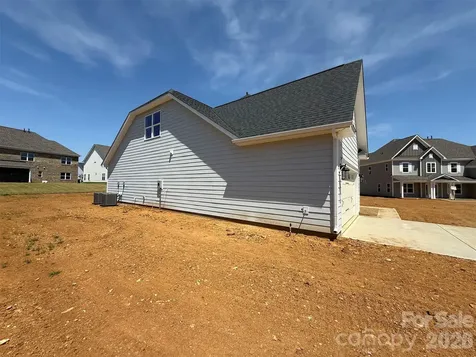 4237 Dahlia Drive Harrisburg NC 28075