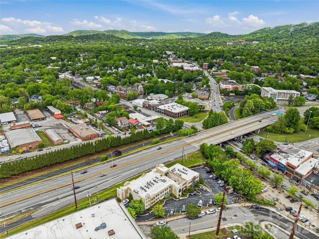 37 Hiawassee Street Asheville NC 28801