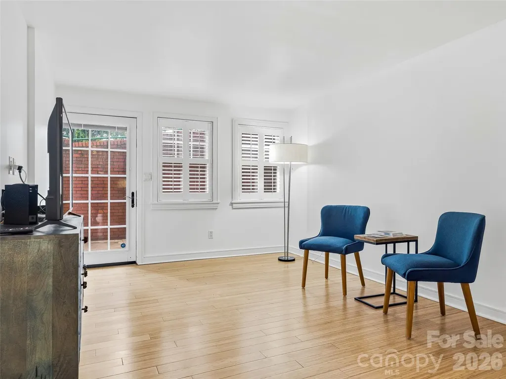 37 Hiawassee Street Asheville NC 28801