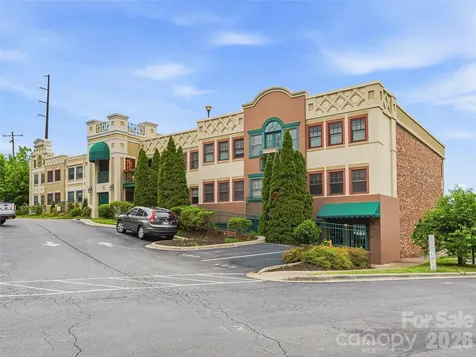 37 Hiawassee Street Asheville NC 28801