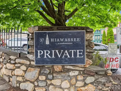 37 Hiawassee Street Asheville NC 28801