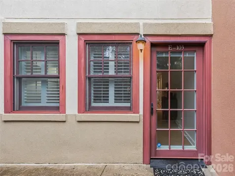 37 Hiawassee Street Asheville NC 28801