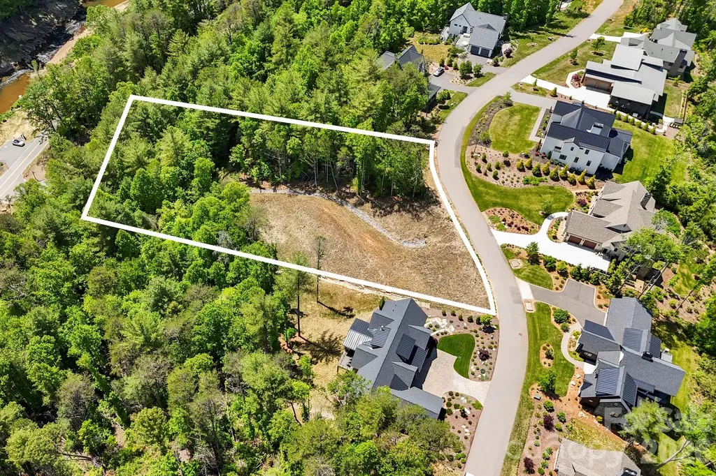 151 Riverbend Forest Drive Asheville NC 28805