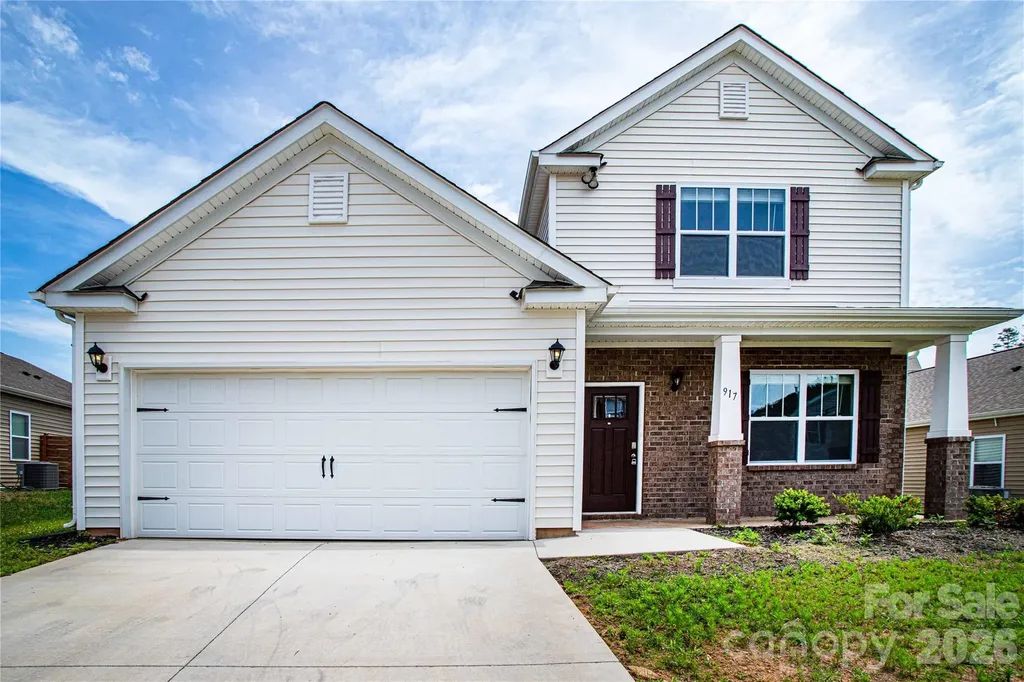 917 Newport Court Asheville NC 28806