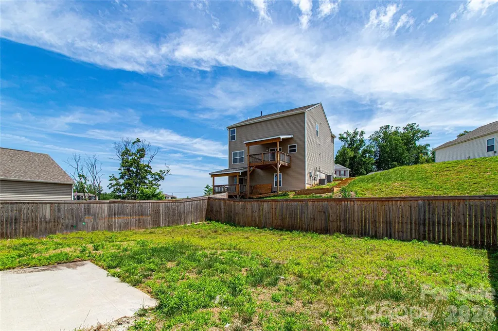 917 Newport Court Asheville NC 28806