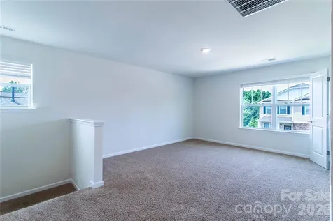917 Newport Court Asheville NC 28806