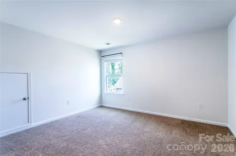 917 Newport Court Asheville NC 28806