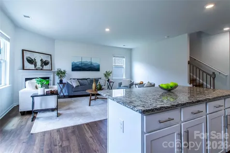 917 Newport Court Asheville NC 28806