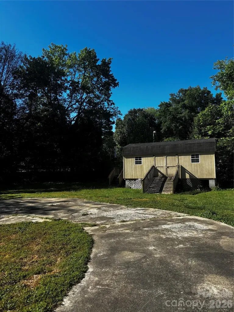 907 Maple Avenue Salisbury NC 28144