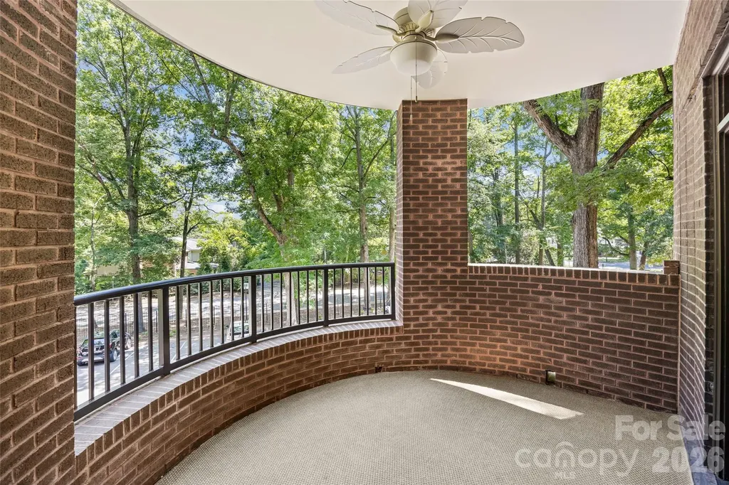 922 Cherokee Road Charlotte NC 28207
