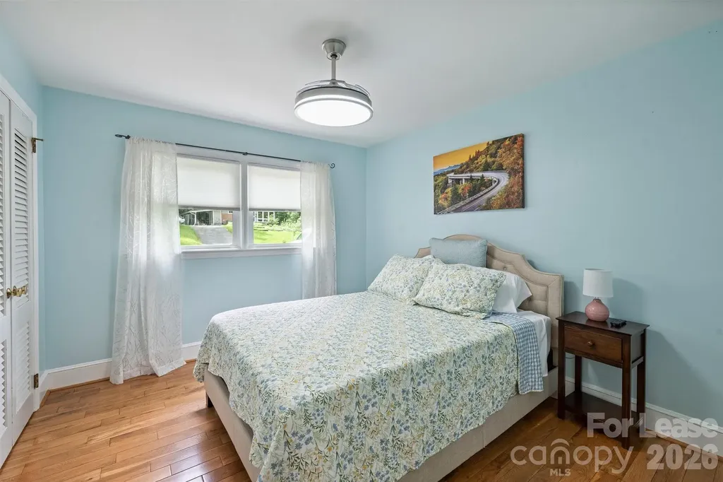2027 Wensley Drive Charlotte NC 28210