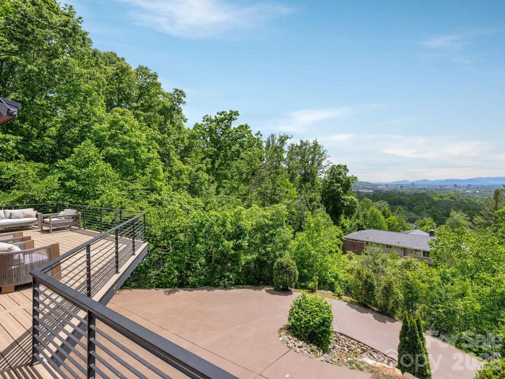 127 N Griffing Boulevard Asheville NC 28804