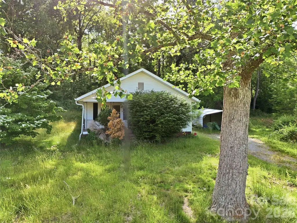 767 New Haw Creek Road Asheville NC 28805