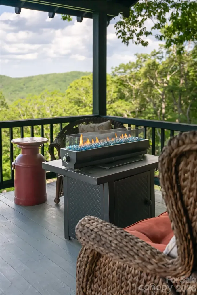 162 Merrills Chase Road Asheville NC 28803