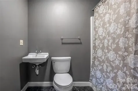 162 Merrills Chase Road Asheville NC 28803