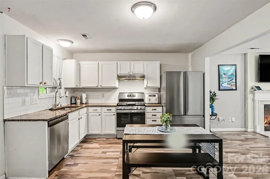 9306 Tiger Lily Lane Charlotte NC 28215
