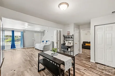 9306 Tiger Lily Lane Charlotte NC 28215