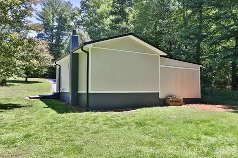 1279 N Hoots Road Ronda NC 28679